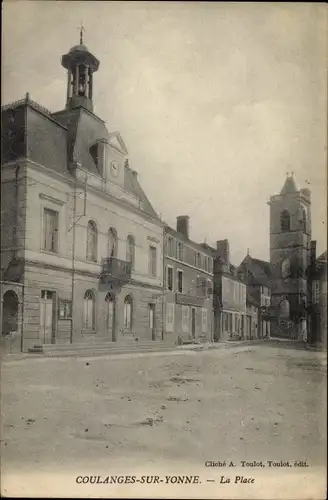 Ak Coulanges sur Yonne, La Place