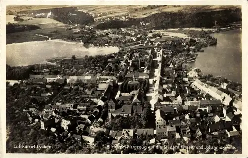 Ak Lychen im Kreis Uckermark, Fliegeraufnahme der Stadt mit Markt und Johanniskirche