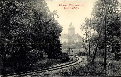 Ak Mügeln in Sachsen, Schloss Ruhetal, Bahnschienen