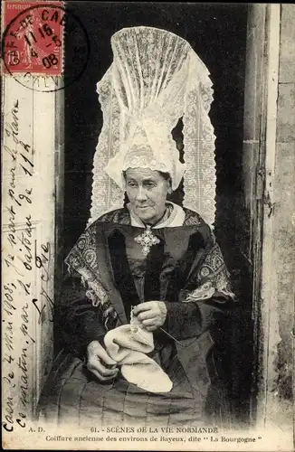 Ak Scenes de la Vie Normande, Coiffure ancienne des environs de Bayeux, La Bourgogne