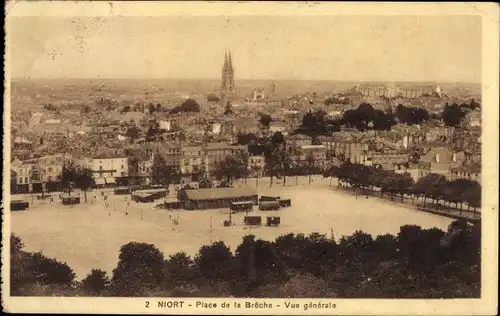 Ak Niort Deux Sèvres, Place de la Breche, Vue générale