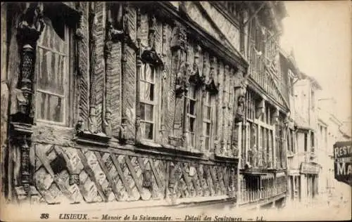 Ak Lisieux Calvados, Manoire de la Salamandre, Detail des Sculptures