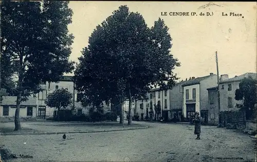 Ak Le Cendre Puy de Dôme, La Place