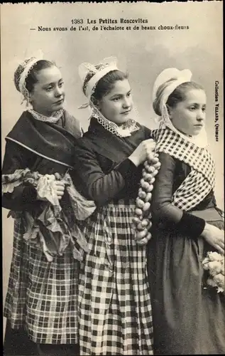 Ak Roscoff Finistère, Les Petites Roscovites, Mädchen in Trachten