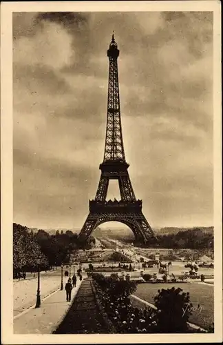 Ak Paris VII, La Tour Eiffel, Eiffelturm