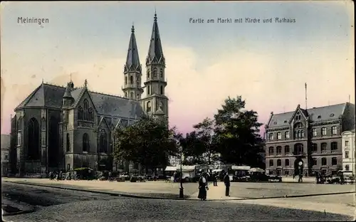 Ak Meiningen in Thüringen, Partie am Markt mit Kirche und Rathaus