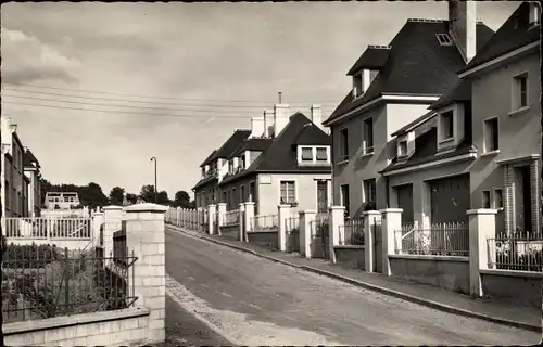 Ak Aunay sur Odon Calvados, Rue des Ecoles