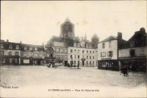 Ak Saint Pierre sur Dives Calvados, Place de l'Hotel de Ville