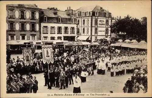 Ak Sainte Anne d'Auray Morbihan, Une Procession