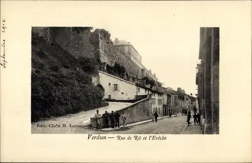 Ak Verdun Meuse, Rue de Ru et l'Eveche