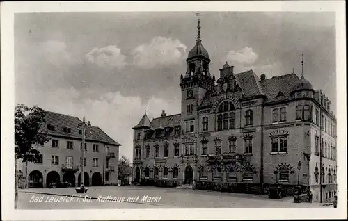 Ak Bad Lausick in Sachsen, Rathaus mit Markt