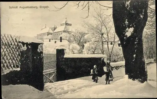 Ak Augustusburg im Erzgebirge, Stadtbild im Winter, Schloss