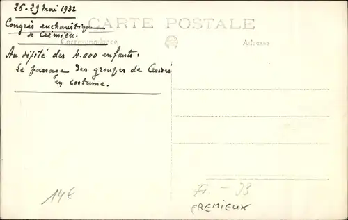 Foto Ak Crémieu Isère, Congres eucharistique 1932, religiöse Prozession