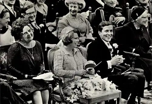 Ak Prinzessin Beatrix und Claus Amsberg, Ridderzaal te den Haag, 1966