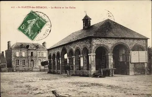 Ak Saint Martin des Besaces Calvados, La Mairie et les Halles