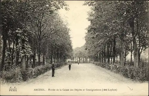 Ak Arcueil Cachan Val de Marne, Entree de la Caisse des Depots et Consignations
