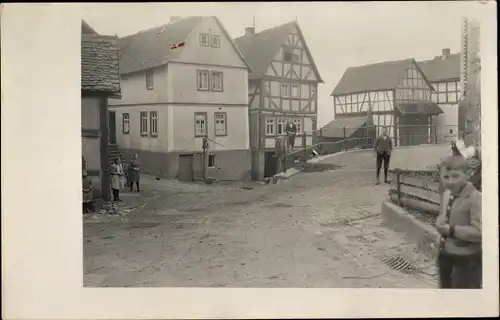 Foto Ak Gießen an der Lahn Hessen, Straßenpartie, Fachwerkhäuser