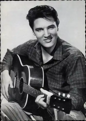 Ak Sänger und Rock'n'Roll Musiker Elvis Presley, Gitarre
