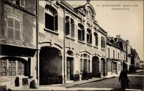 Ak La Delivrande Calvados, Hotel de Ville et Justice de Paix