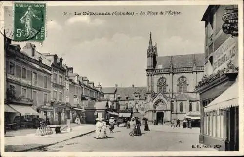 Ak La Delivrande Calvados, La Place de l'Eglise