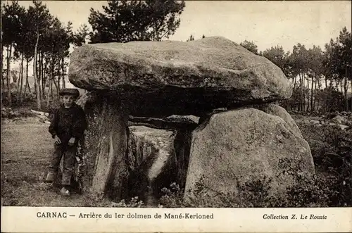 Ak Carnac Morbihan, Arriere du ler dolmen de Mene Kerioned