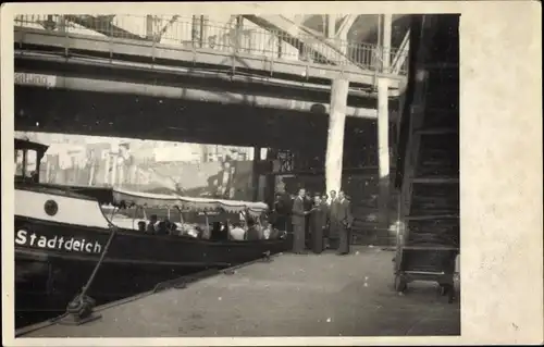 Foto Ak Hamburg, Salondampfer Stadtdeich im Hafen