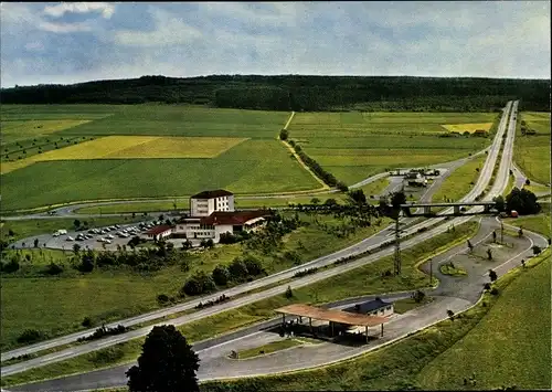 Ak Kassel in Hessen, Autobahnrasthaus und Hotel, Luftbild