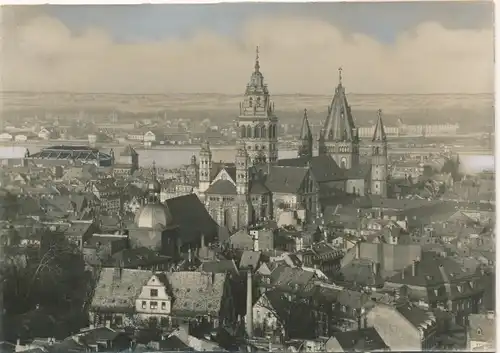 Foto Mainz am Rhein, Dom, von der Mathildenhöhe gesehen