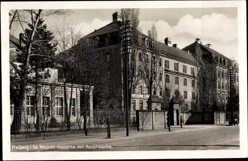 Ak Freiberg im Kreis Mittelsachsen, Hausenkaserne, Mannschaftsgebäude II