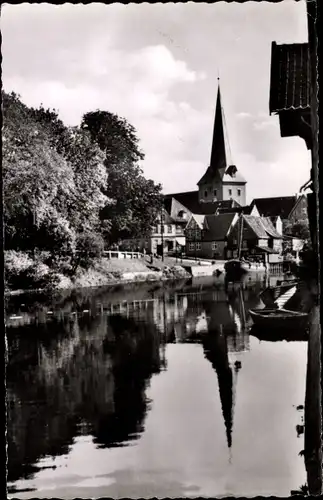 Ak Otterndorf in Niedersachsen, Medempartie, Kirche, Uferpromenade