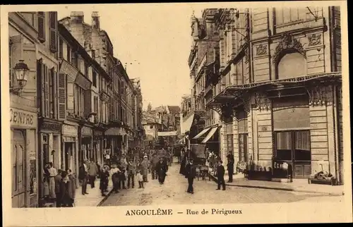 Ak Angoulême Charente, Rue de Perigueux