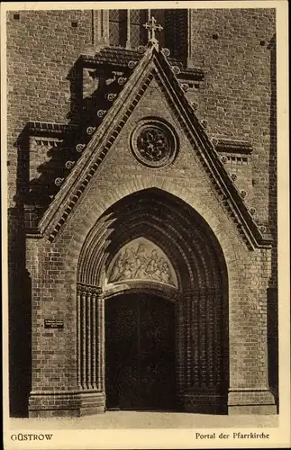 Ak Güstrow in Mecklenburg, Portal der Pfarrkirche