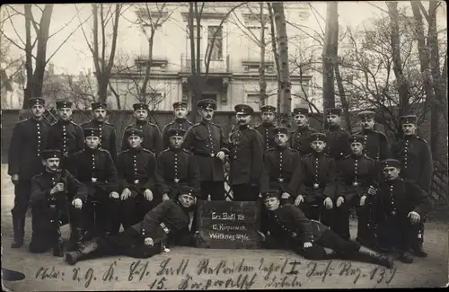 Foto Ak Döbeln in Sachsen, Deutsche Soldaten in Uniform, Ers. Batl. 139, 13. Korporalschaft, 1914/15