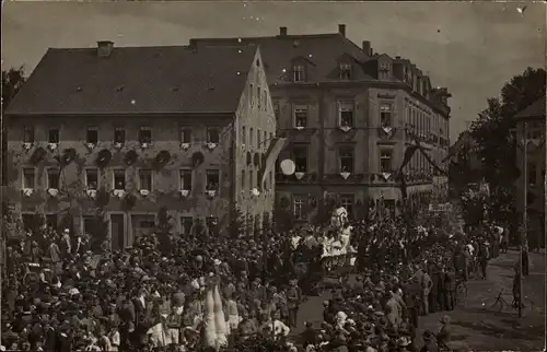 Foto Ak Brand Erbisdorf Sachsen, Festumzug in der Stadt 1924, Zuschauer