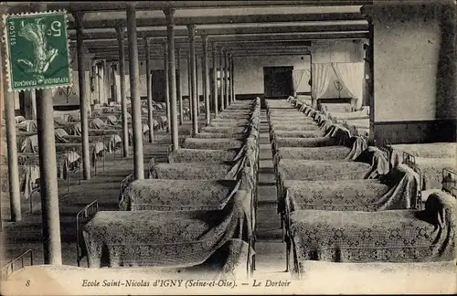 Ak Igny Essonne, Institution Saint Nicolas, Le Dortoir