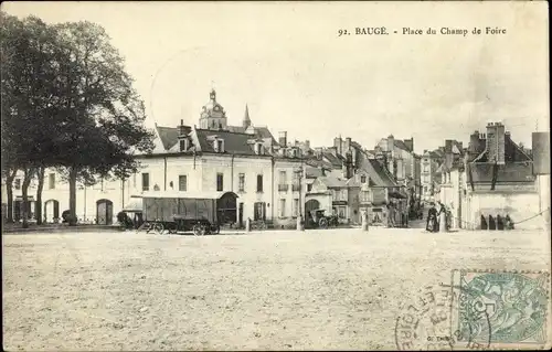 Ak Baugé Maine et Loire, Place du Champ de Foire