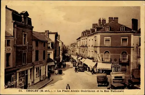 Ak Cholet Maine et Loire, La Place Alexis Guerineau et la Rue Nationale