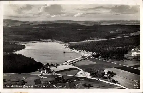 Ak Neustädtel Schneeberg im Erzgebirge, Strandbad am Filzteich, Fliegeraufnahme, Klinke 11547