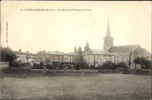 Ak Toutlemonde Maine et Loire, Le chevet de l'Eglie et la Cure