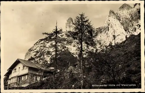 Ak Mittenwald Oberbayern, Mittenwalder Hütte mit Viererspitze