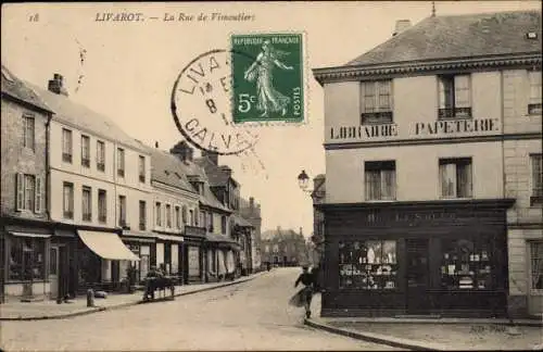 Ak Livarot Calvados, La Rue de Vimoutiers, Librairie, Papeterie