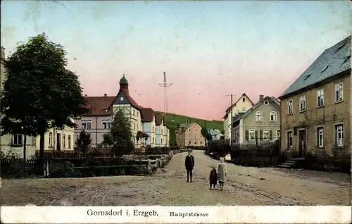 Ak Gornsdorf im Erzgebirge, Blick in die Hauptstraße, Kinder, Häuser