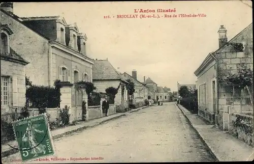 Ak Briollay Maine et Loire, Rue de l'Hôtel de Ville