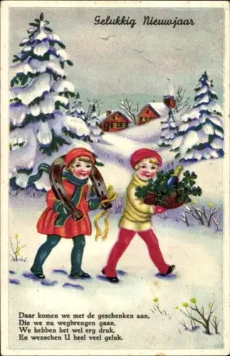 Ak Glückwunsch Neujahr, Junge und Mädchen mit Hufeisen und Klee in Winterlandschaft