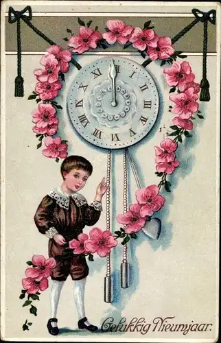Ak Glückwunsch Neujahr, Junge mit Blumenranke, Uhr