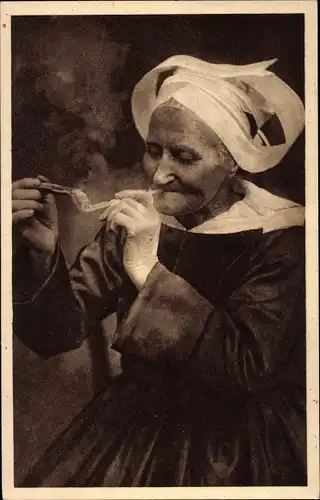 Ak Hauteaulin Pleyben Bretagne, Vieille fumeuse, rauchende Frau in bretonischer Tracht
