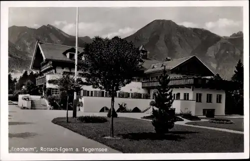 Ak Rottach Egern am Tergernsee, Das Enagheim gegen die Berge