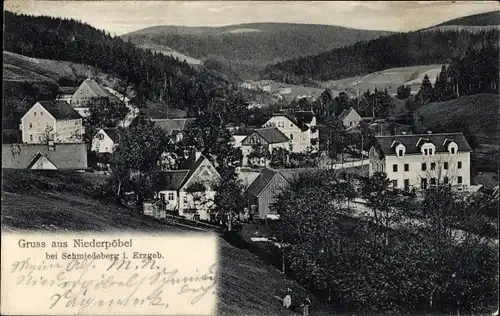 Ak Niederpöbel Schmiedeberg Dippoldiswalde im Osterzgebirge, Blick auf den Ort