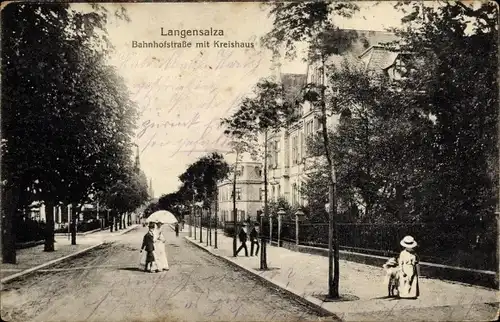 Ak Bad Langensalza, Bahnhofstraße mit Kreishaus