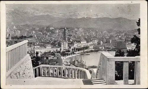 Ak Split Spalato Kroatien, Blick auf die Stadt, Treppen